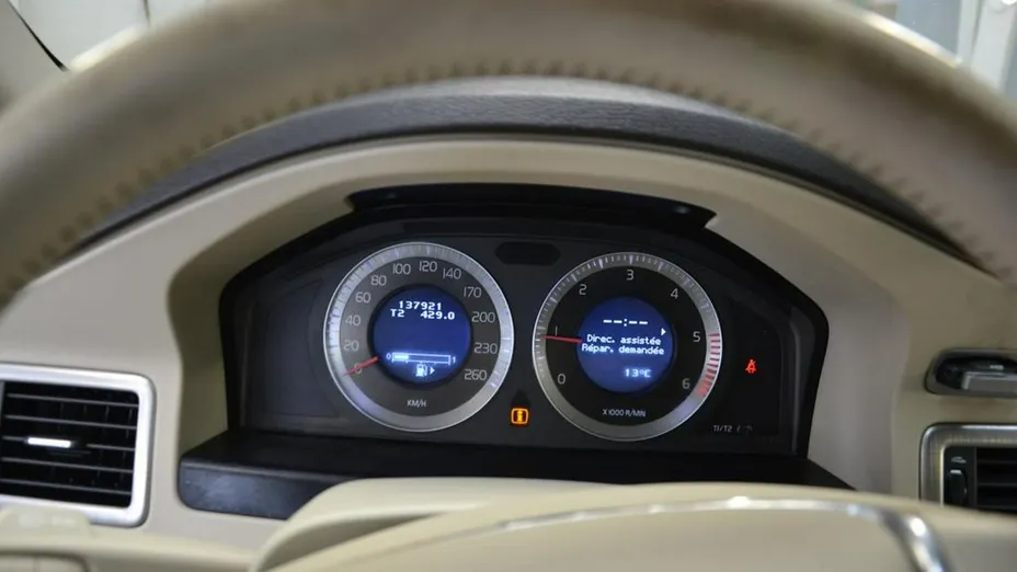 VOLVO S80 -