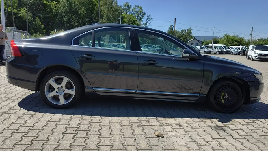 VOLVO S80 -