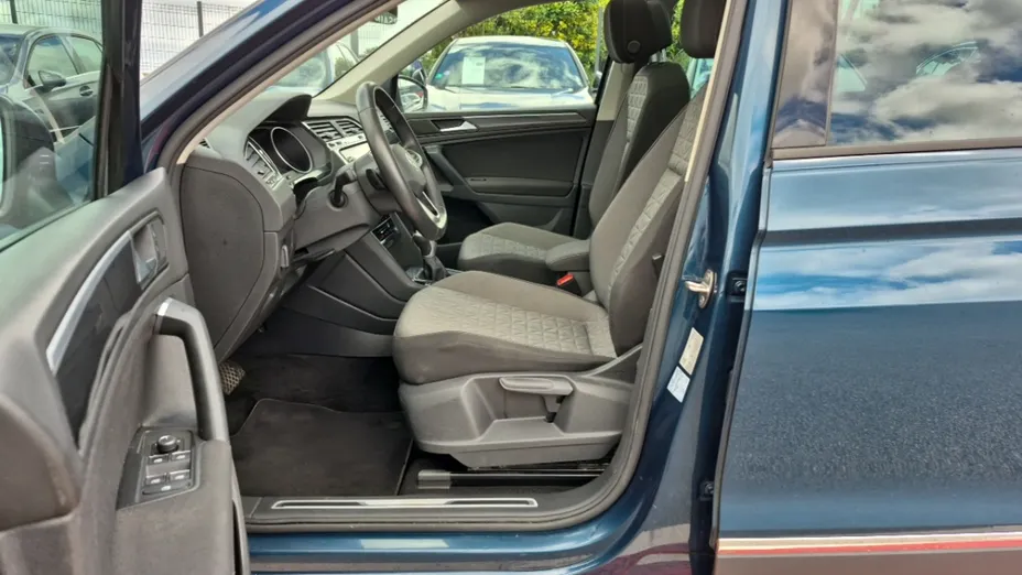 Volkswagen Tiguan -