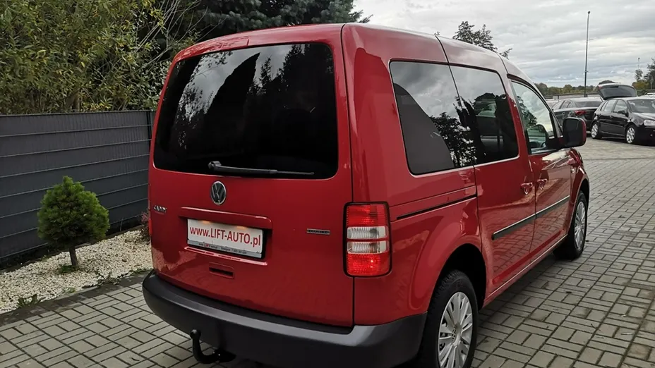 VOLKSWAGEN Caddy -
