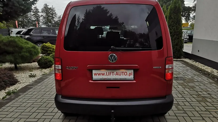 VOLKSWAGEN Caddy -