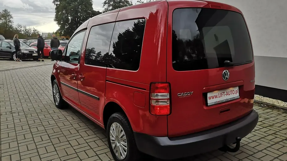 VOLKSWAGEN Caddy -