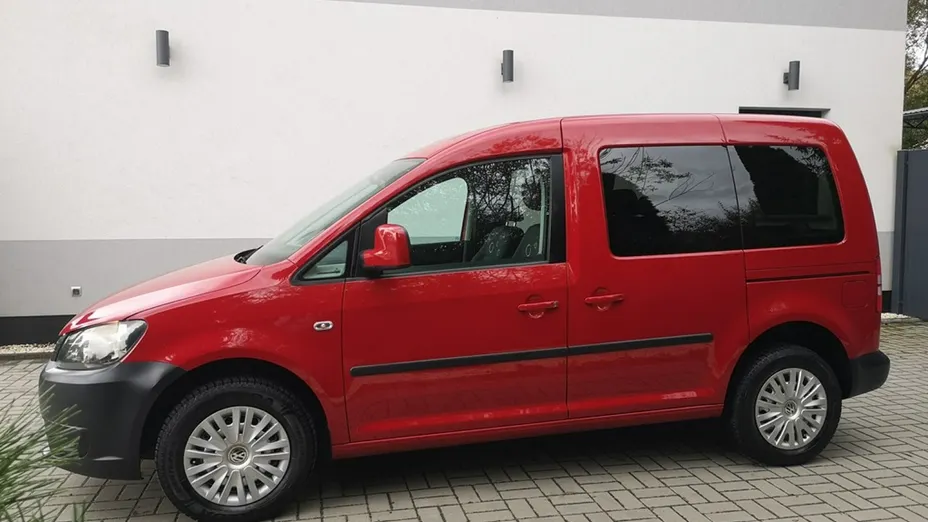 VOLKSWAGEN Caddy -