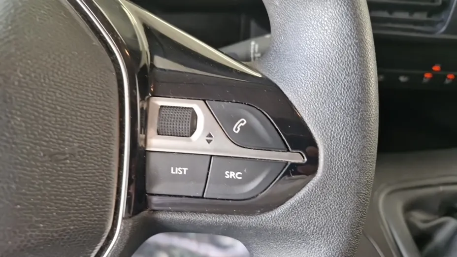 PEUGEOT Partner -