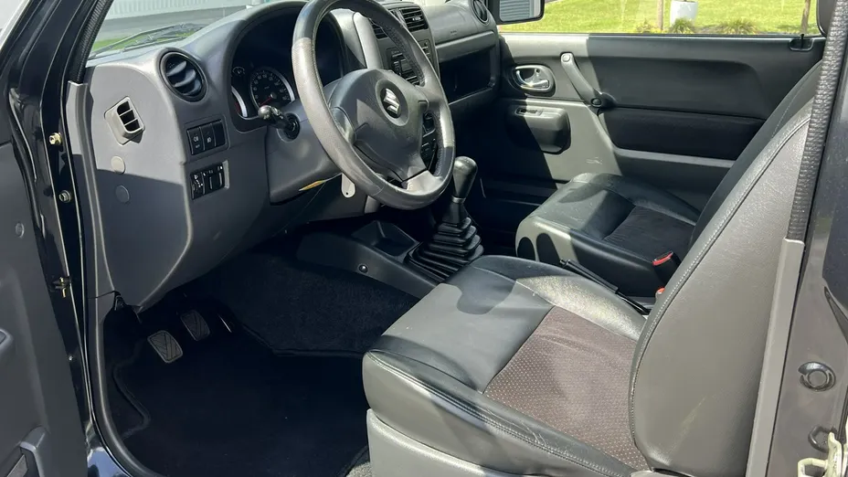 SUZUKI Jimny -