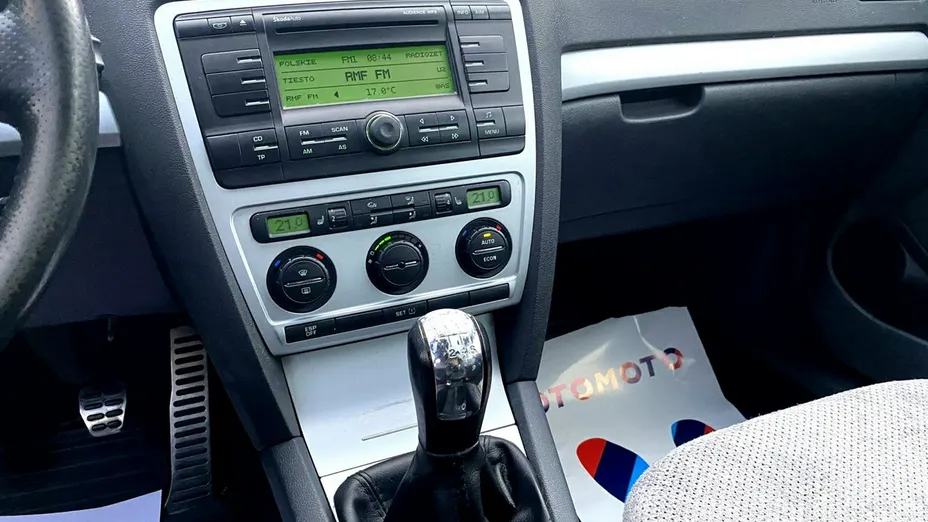 SKODA Octavia -