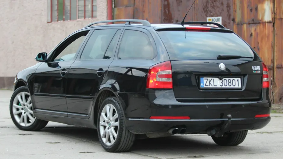 SKODA Octavia -