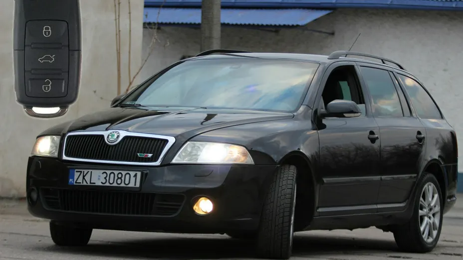 SKODA Octavia -