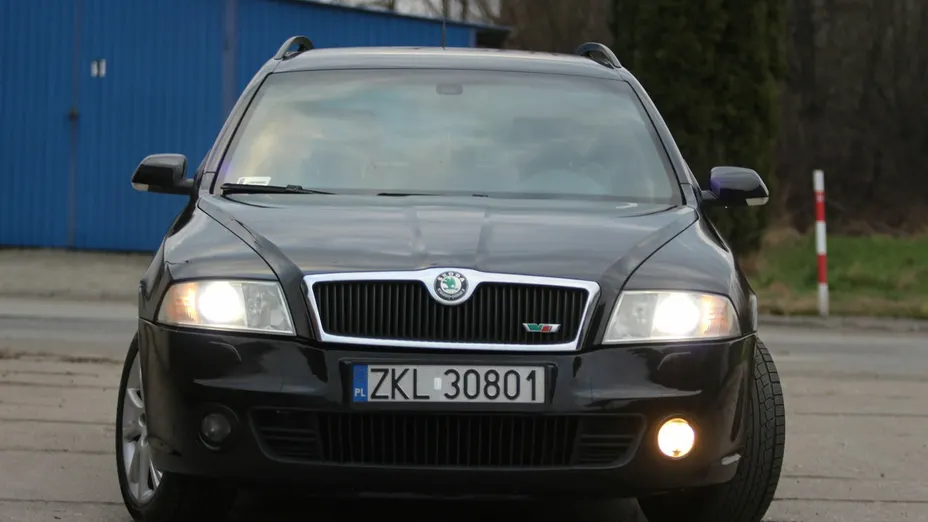 SKODA Octavia -