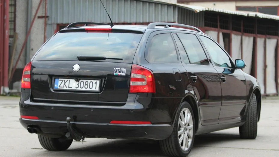 SKODA Octavia -