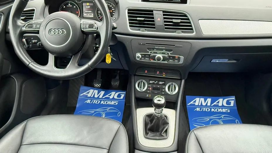AUDI Q3 -