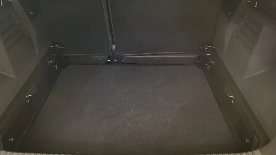 MITSUBISHI Grandis Grandis 1.3T mHEV Intense Style Cold DCT Nowy