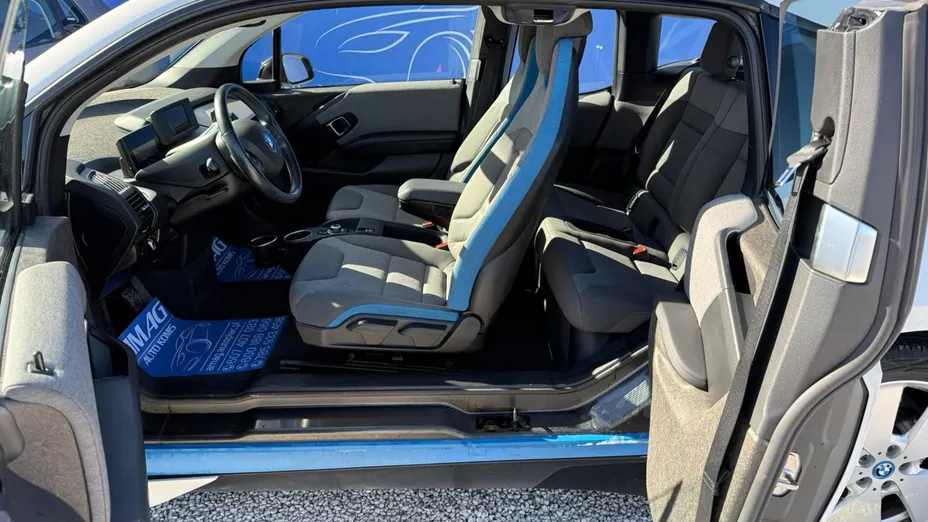 BMW i3 -