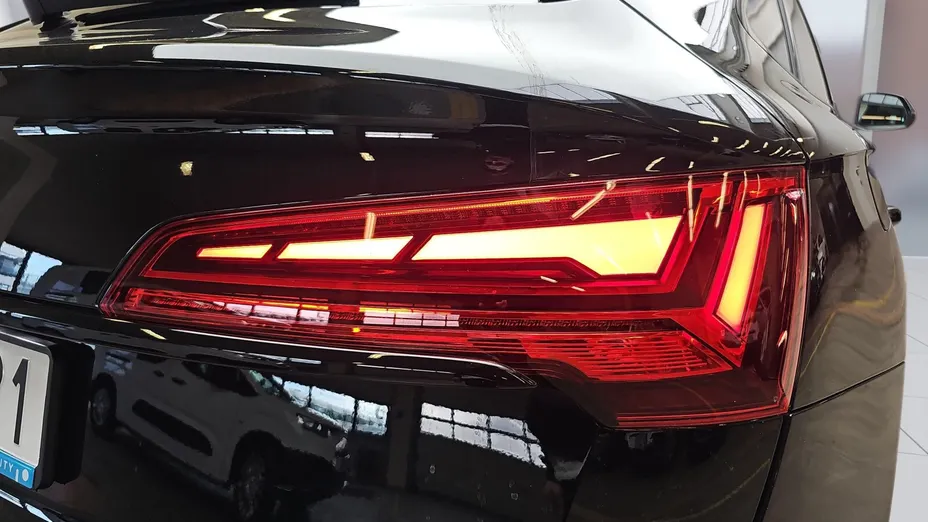 AUDI Q5 Q5 40 TDI mHEV Quattro S Line S tronic