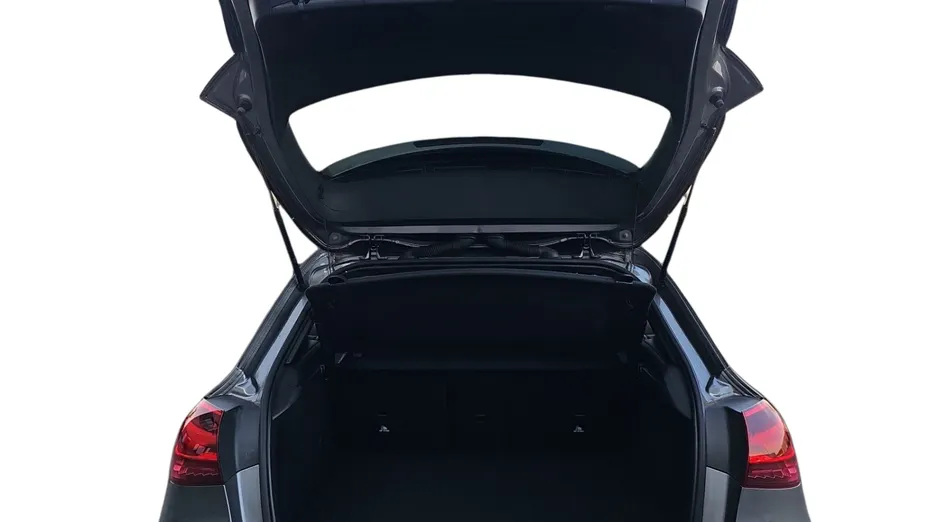 MERCEDES-BENZ A Klasa A 250 e PHEV AMG Line 8G-DCT