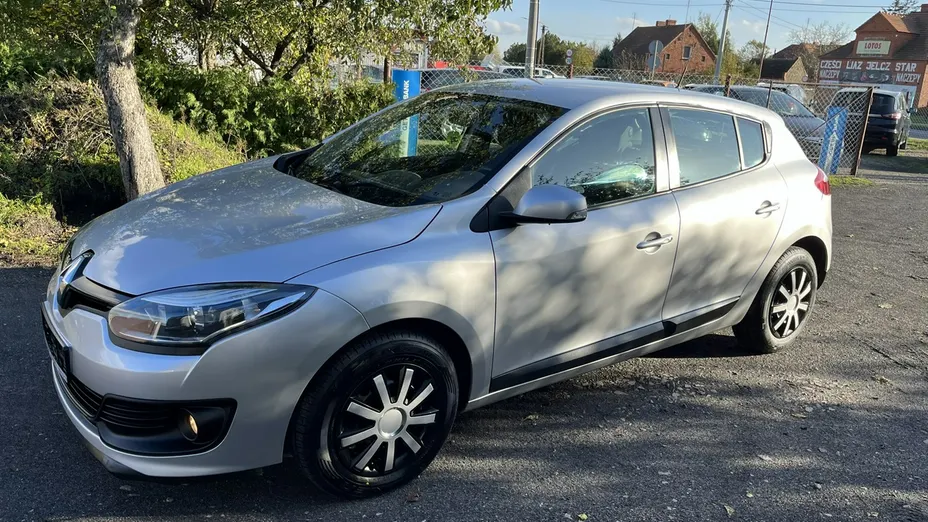 RENAULT Megane -
