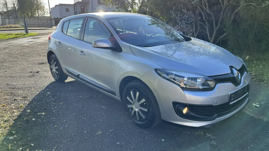 RENAULT Megane -