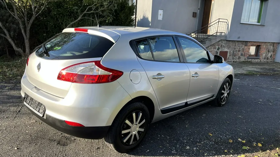 RENAULT Megane -