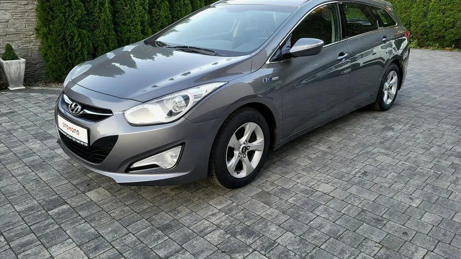 HYUNDAI i40 -
