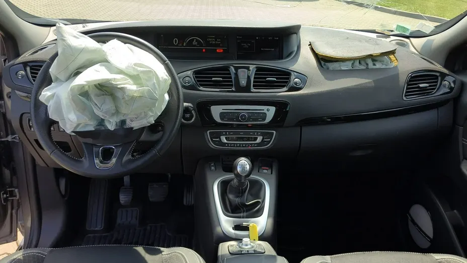 RENAULT Grand Scenic -