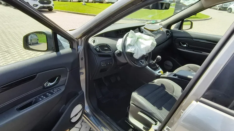 RENAULT Grand Scenic -
