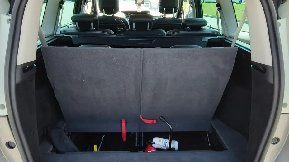 RENAULT Grand Scenic -