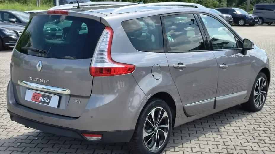 RENAULT Grand Scenic -