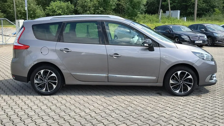 RENAULT Grand Scenic -