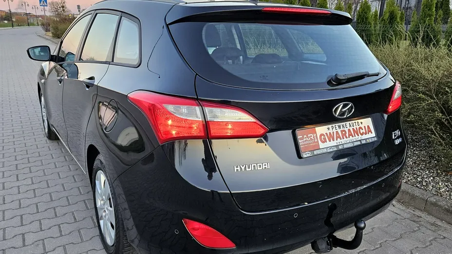 HYUNDAI i30 -