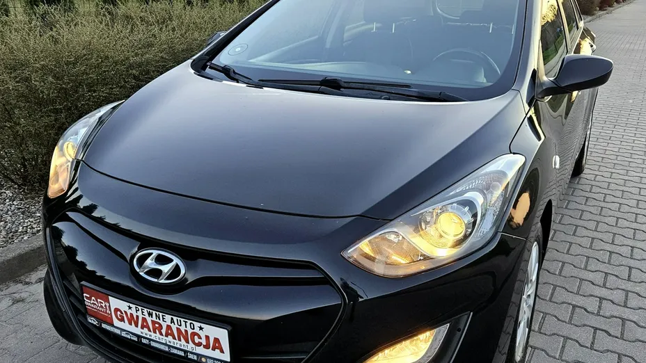 HYUNDAI i30 -