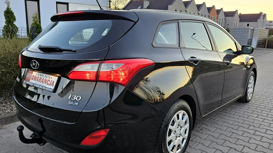 HYUNDAI i30 -