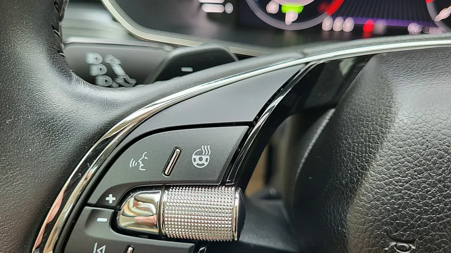 SKODA Superb -
