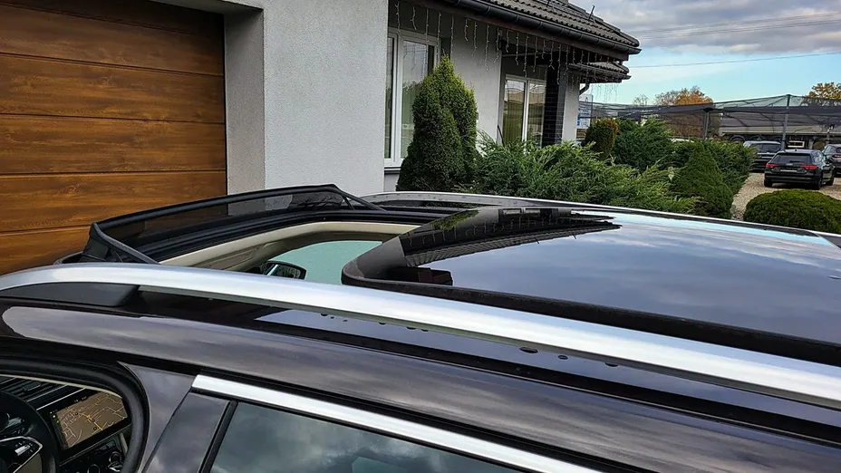 SKODA Superb -