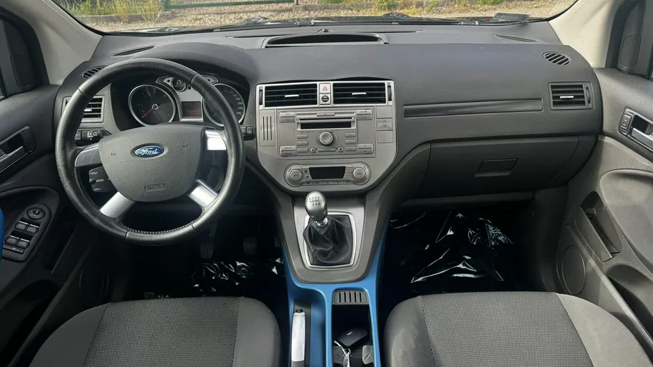 FORD Kuga -