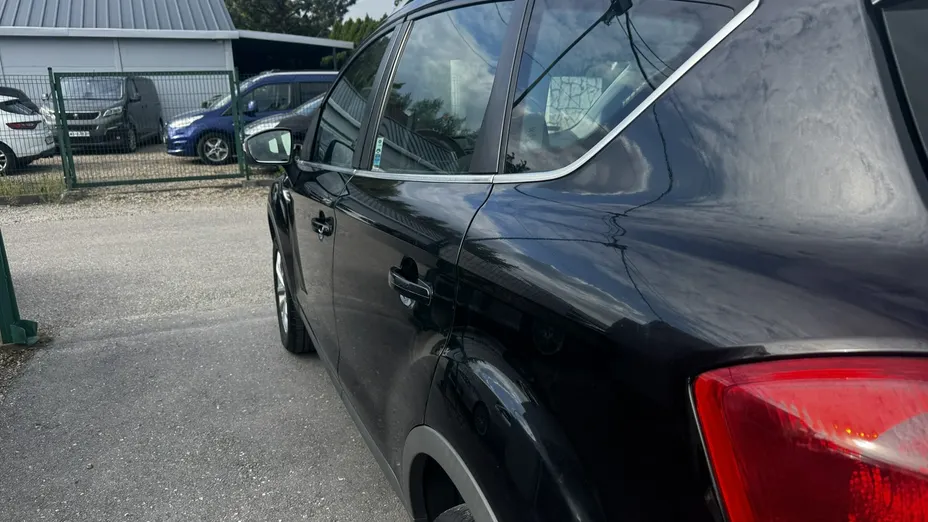 FORD Kuga -