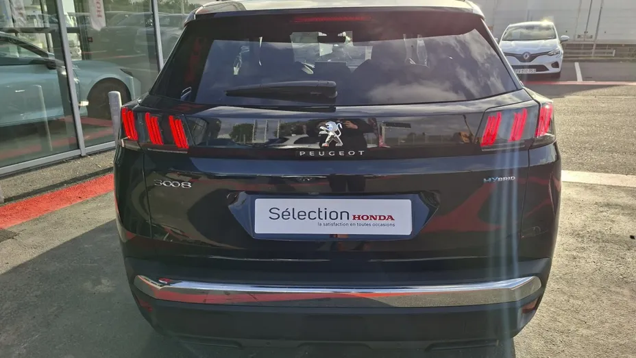 PEUGEOT 3008 -