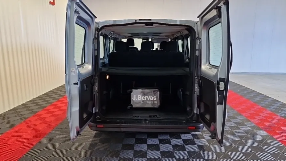 RENAULT Trafic -