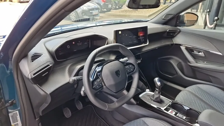 PEUGEOT 2008 -