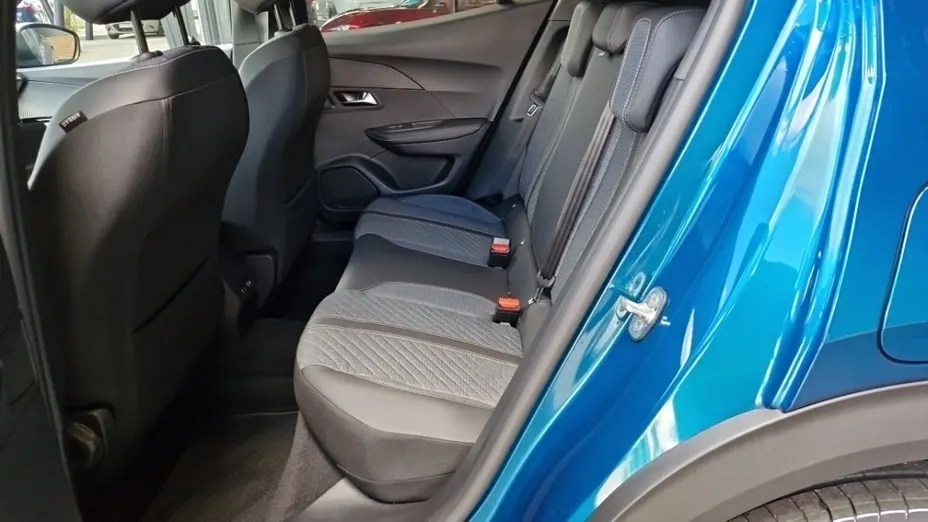 PEUGEOT 2008 -