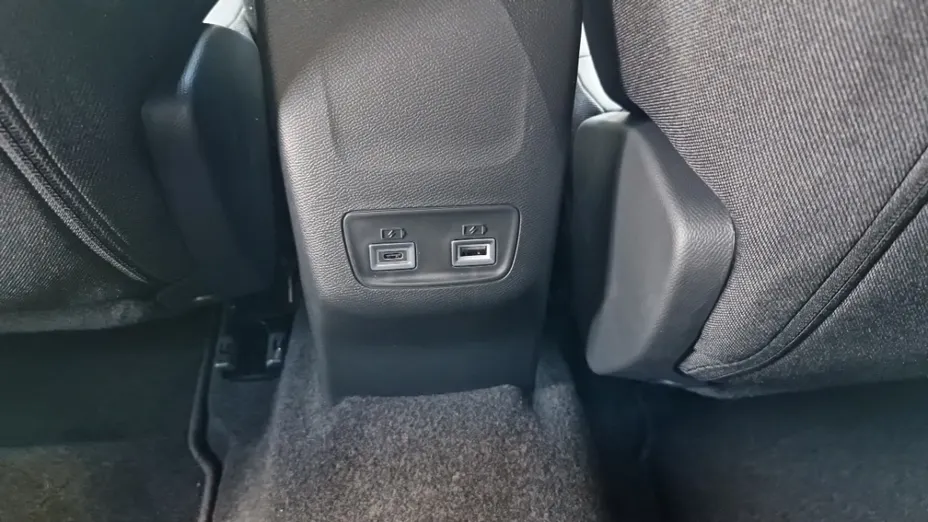 PEUGEOT 2008 -