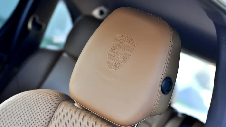 PORSCHE Cayenne -