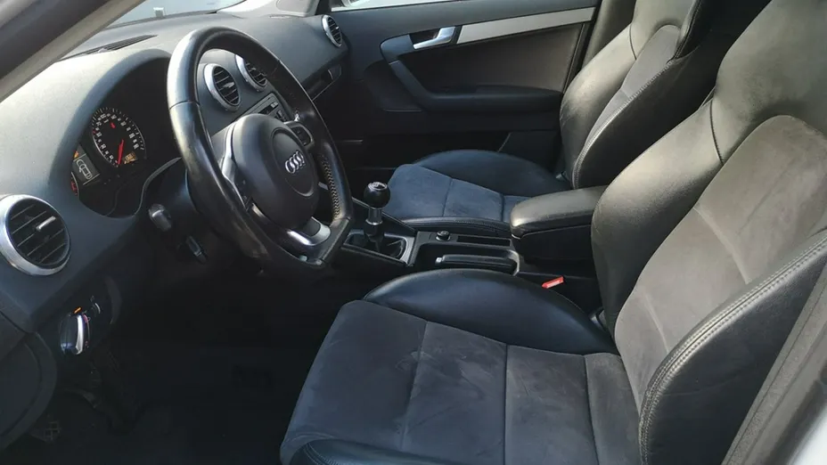 AUDI A3 -