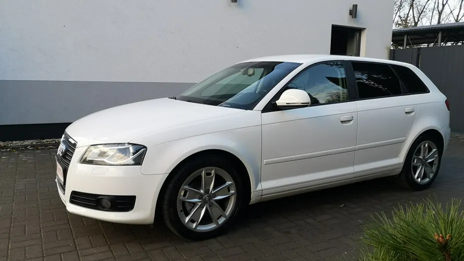 AUDI A3 -