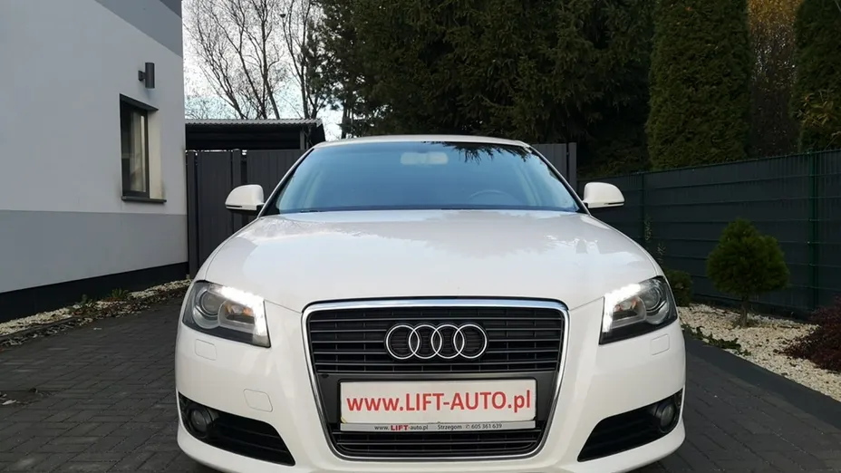 AUDI A3 -