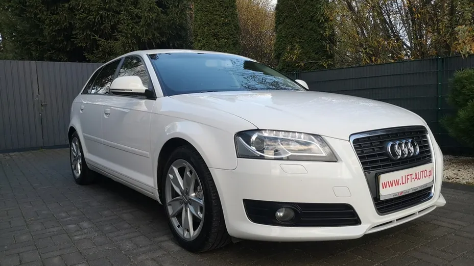 AUDI A3 -
