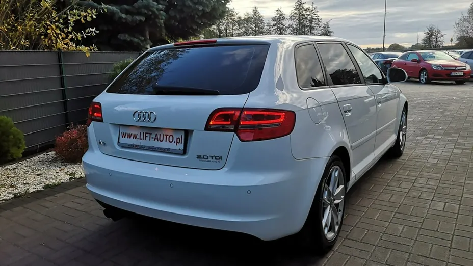AUDI A3 -