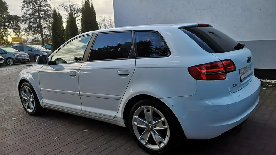 AUDI A3 -