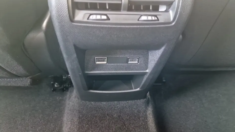 PEUGEOT 308 -
