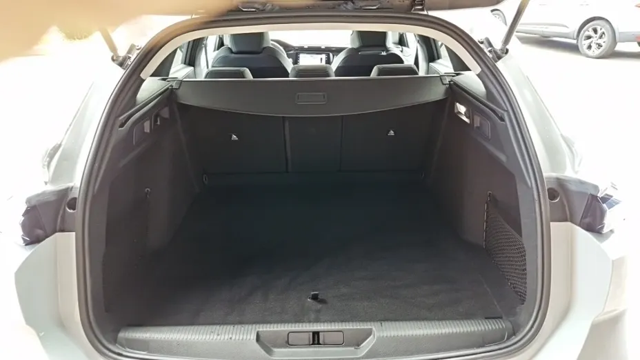PEUGEOT 308 -