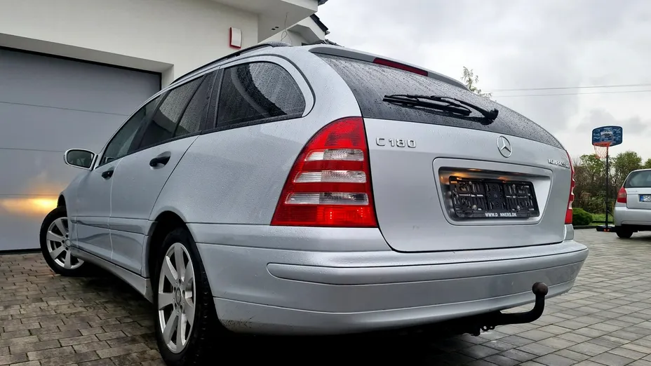 MERCEDES-BENZ C Klasa -